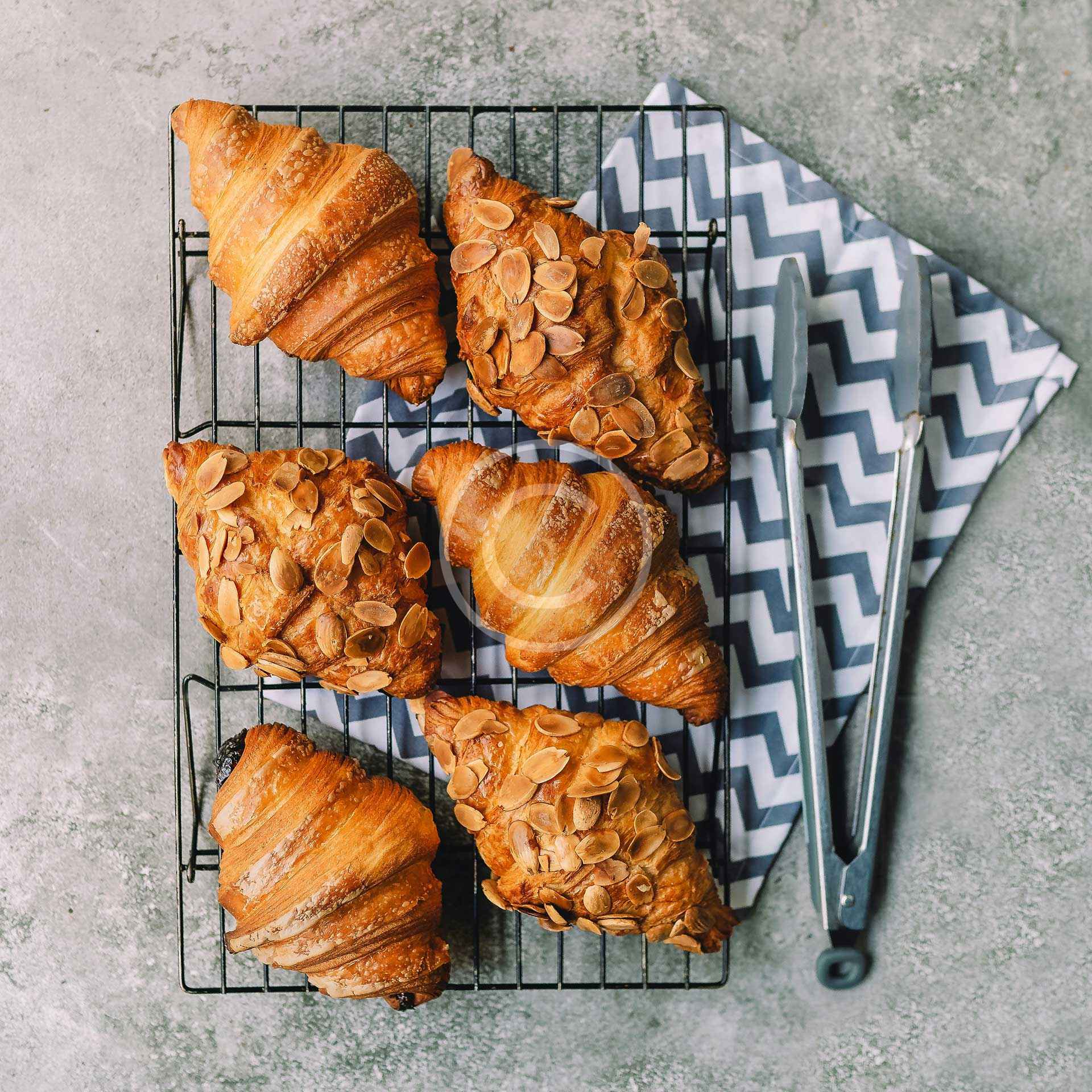 Almond croissant – Image 4